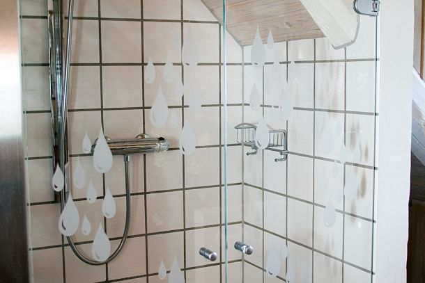 Bruseglas med sandblæst motiv